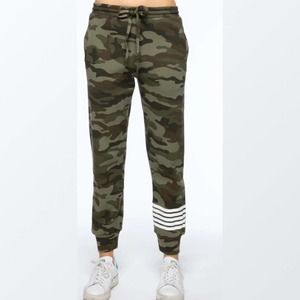 Sub-Urbanriot Joggers Pants Women XS Camo Stripe Slim Fit NWT
